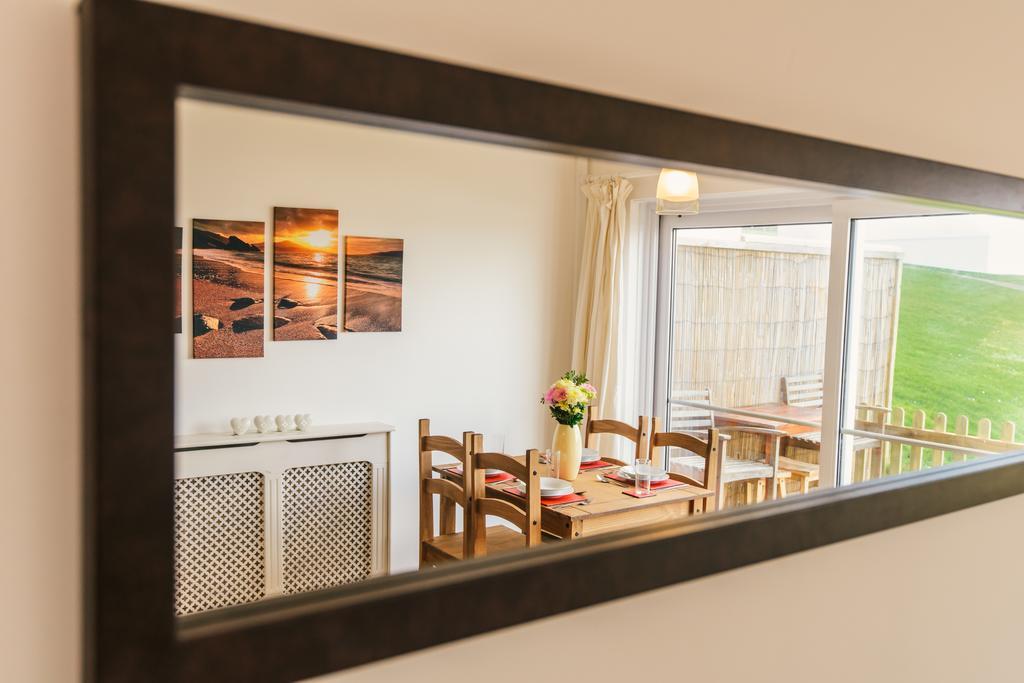 Apartment Surf View House